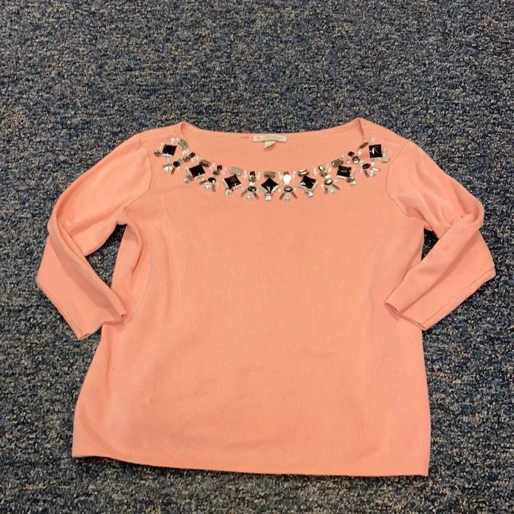Coral Bedazzled Top sz. M